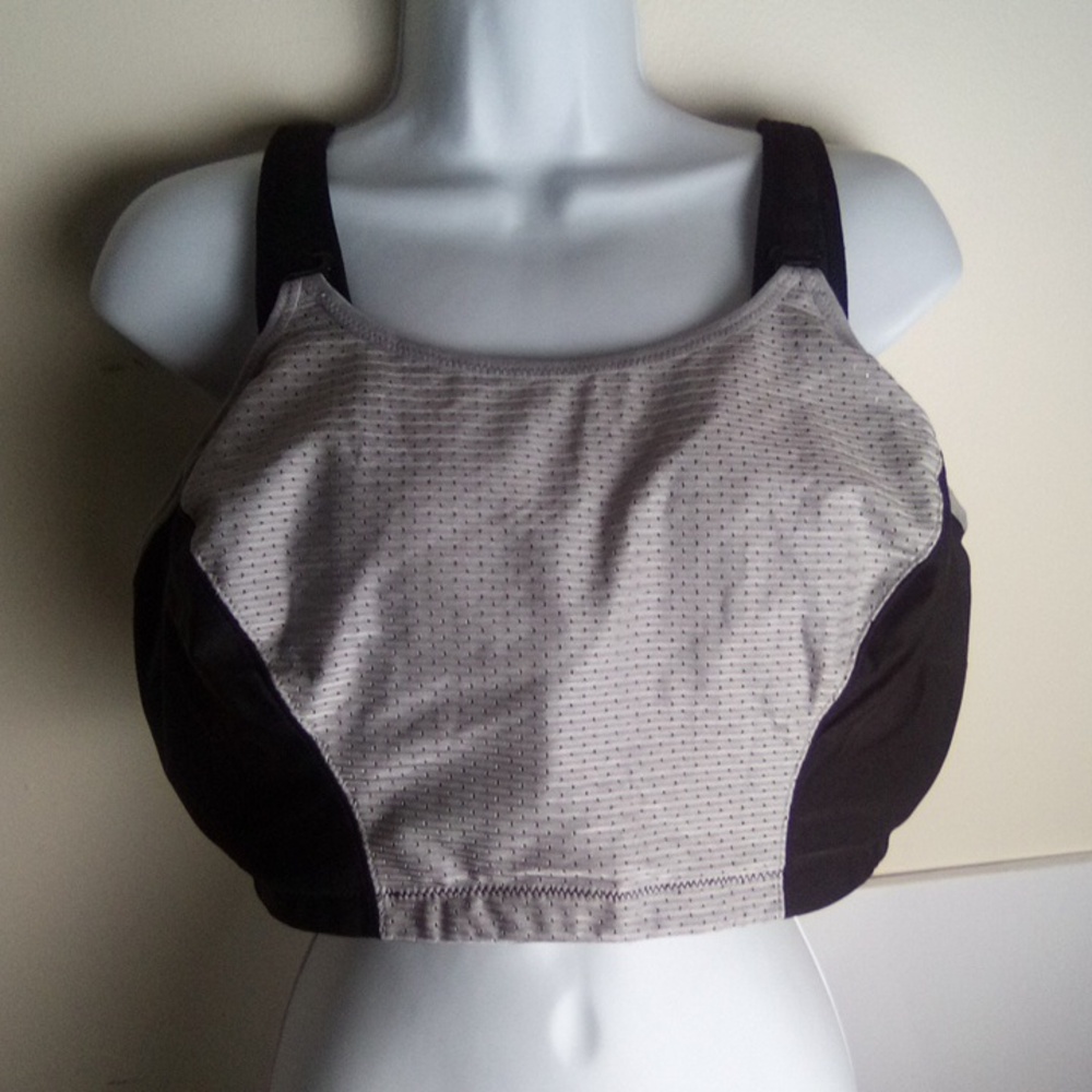 GLAMORISE SPORT Elegant Black Women's Bra SIZE 44 I